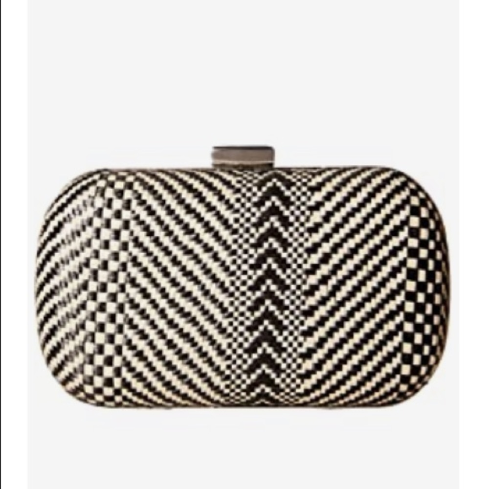 Jessica McClintock Straw minaudiere clutch